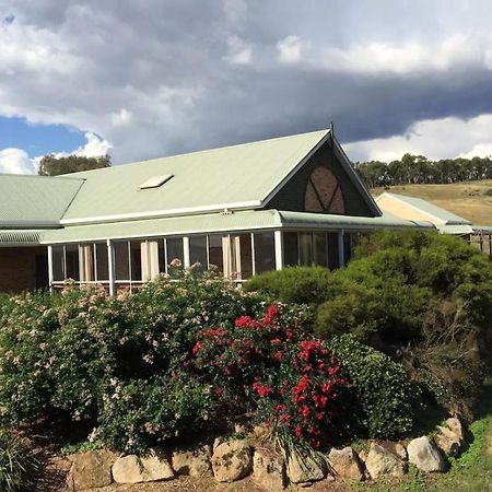 Tarcutta Retreat Villa Exterior photo
